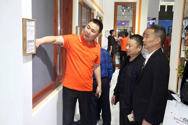 春光五金与您相约第25届铝门窗幕墙新产品博览会!