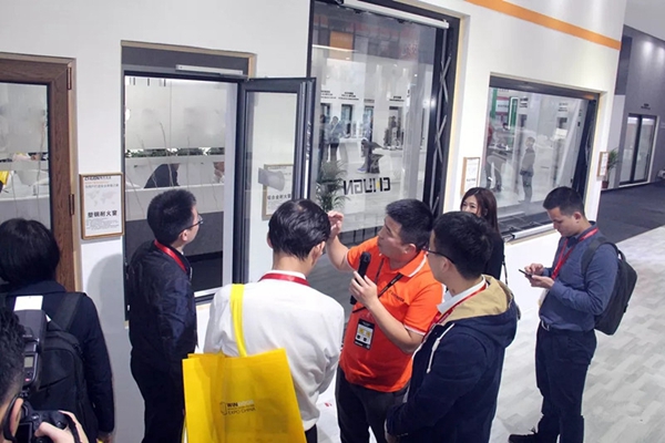 春光五金与您相约第25届铝门窗幕墙新产品博览会!