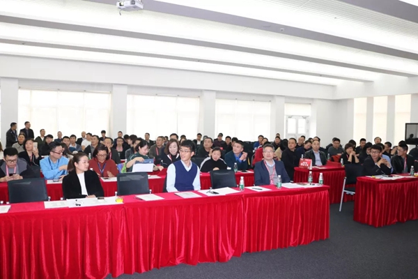 贝克洛门窗2018年经销商年会暨凝心聚力·2019圆满举行