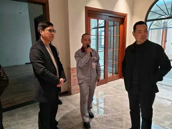 希格玛木门智慧工厂迎接重庆市大足区领导及人大代表莅临参观交流！