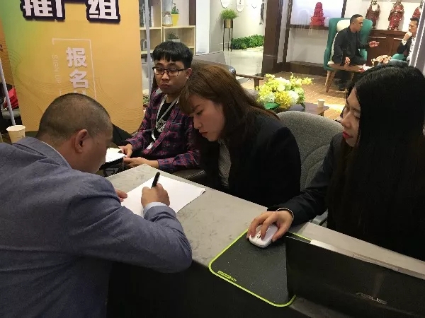 摩力克窗帘2019春季新品订货会首日火爆全场,只因这些亮点!