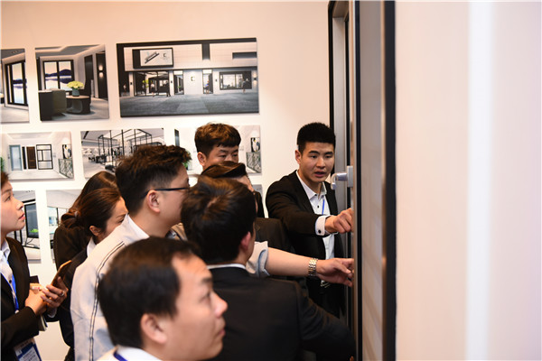 2019新豪轩门窗“相信•未来”第十六届品牌战略合作伙伴峰会暨新品发布会圆满举办