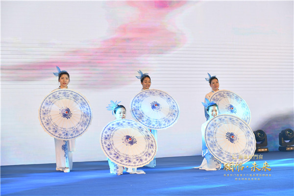 2019新豪轩门窗“相信•未来”第十六届品牌战略合作伙伴峰会暨新品发布会圆满举办
