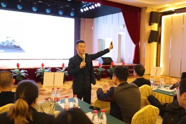 巨原纱窗2019全国核心经销商峰会暨经销商代表常务会议圆满落幕！