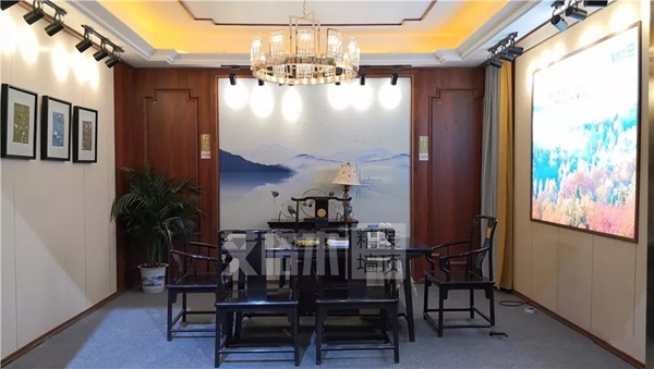 艾格木精装墙顶惊艳亮相北展E1馆A07号，全方位展示霸主品牌地位！
