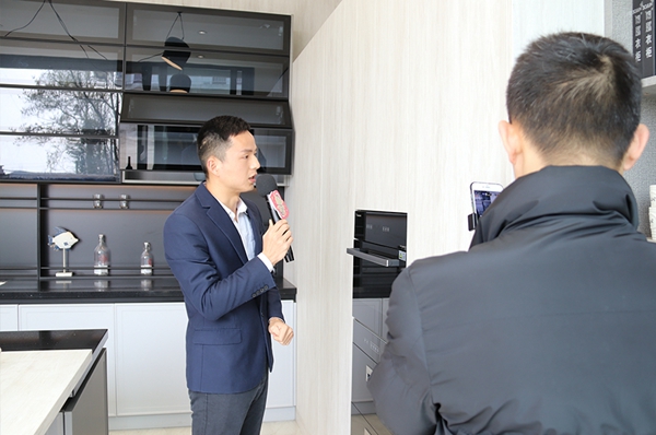 博郡全屋定制探厂直播,促单375单!