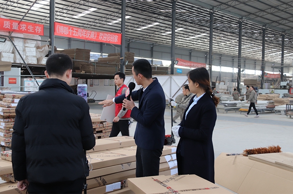 博郡全屋定制探厂直播,促单375单!