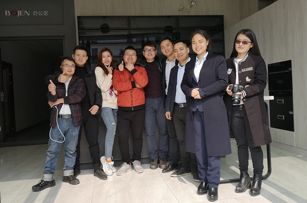 博郡全屋定制探厂直播,促单375单!