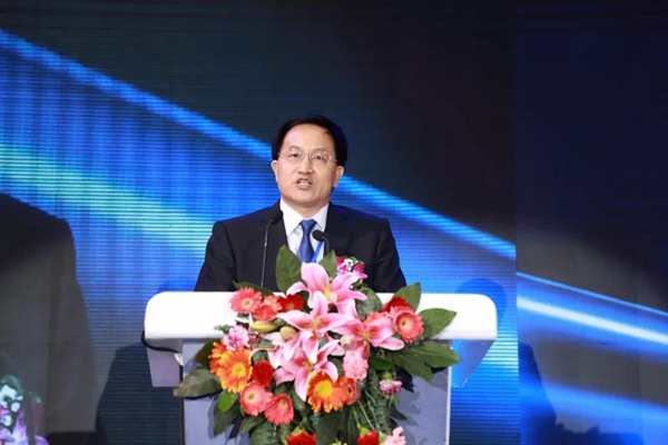 金迪木门荣获木门窗行业年会双承诺活动单位及示范企业奖项!