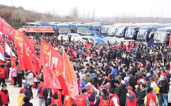 烟台三环锁参加公益植树活动，助力打造绿水青山