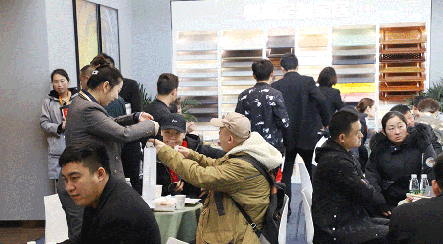易高家居携新品参加2019北京建博会,现场广受好评,签单创新高!