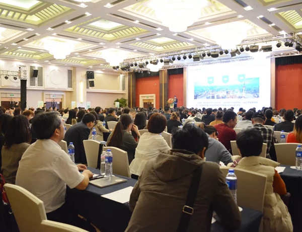 摩力克窗帘融通2019品牌盛典暨春季新品发布会完美收官!