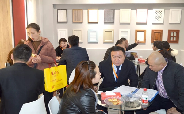 简一家居2019北京建博会完美收官，“意式轻奢之风”燃爆全场
