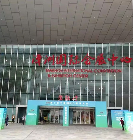 皇庭金门助阵顺德潭州第十届中国门窗博览会