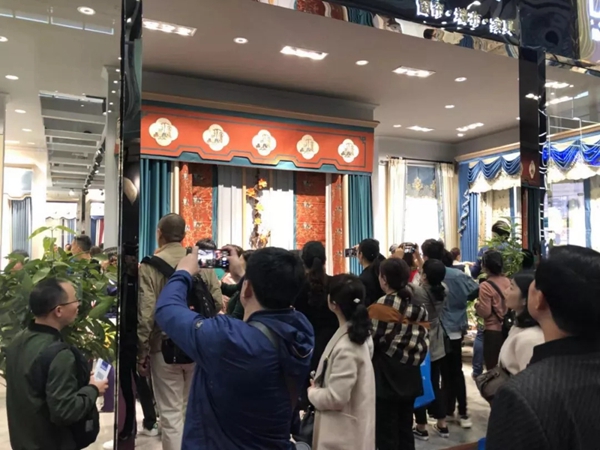 雕刻空间窗帘2019年深展|暨春夏新品发布会完美收官,疯狂签约!