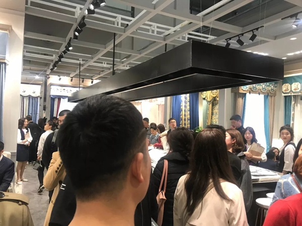 雕刻空间窗帘2019年深展|暨春夏新品发布会完美收官,疯狂签约!