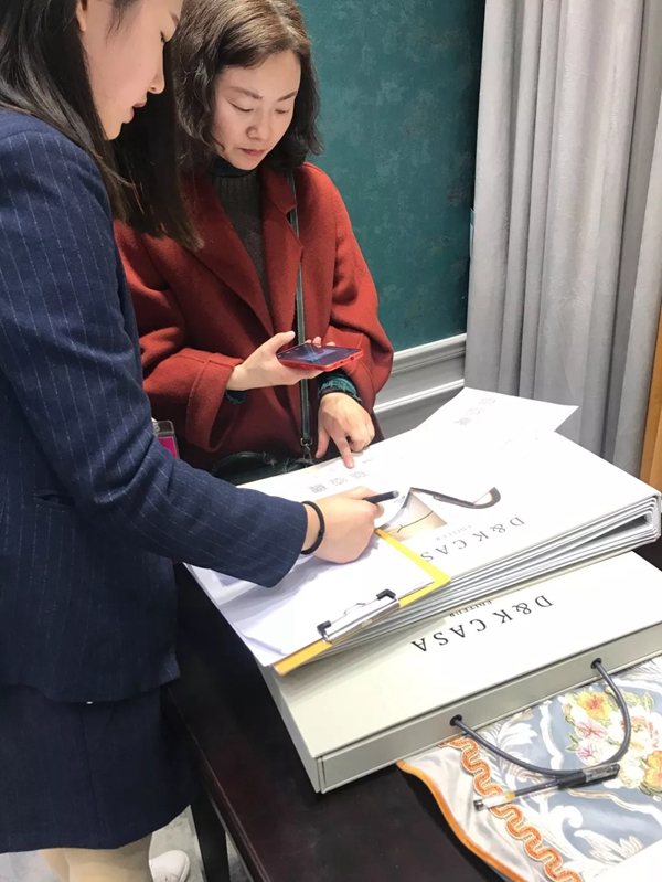 雕刻空间窗帘2019年深展|暨春夏新品发布会完美收官,疯狂签约!