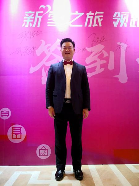 良木道门窗明星经销胡总:只有专注才能专业