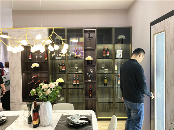 北京门业展|华溢木业杨艺楠：专注产品，做好品牌营销