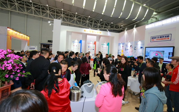 “很不一样的家具展会”背后，未来行业风向将是如何? 