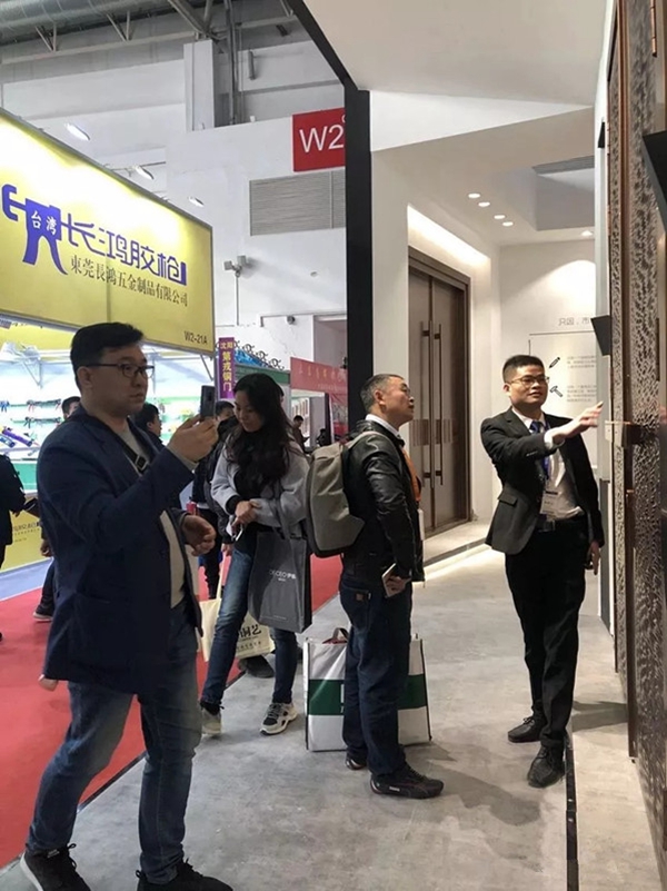 慕拉斯携手PIRNAR惊艳亮相2019北京门展,盛赞如潮!