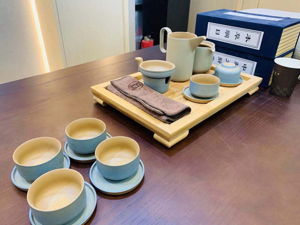 尚品本色木门与您在2019北京门展E1-03共享温暖与情感的产品盛宴！