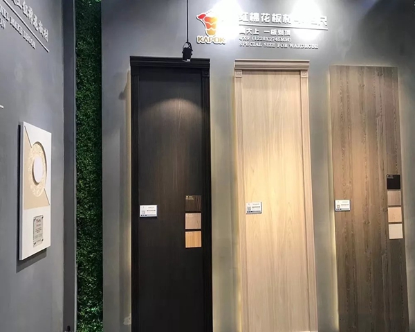 红棉花板材惊艳亮相佛山国际家具展会，盛世美颜C位出道！