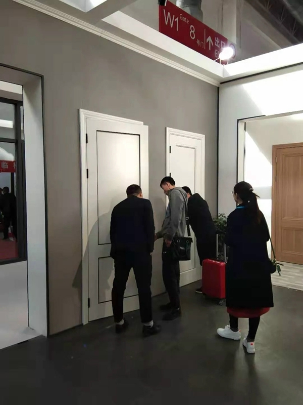 新标木门北京展展位现场客似云来！日访客量超千人！