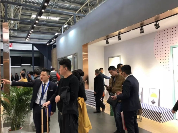 希格玛木门荣获“口碑十佳品牌”奖项,2019北京门业展E2-06B展位持续升温!