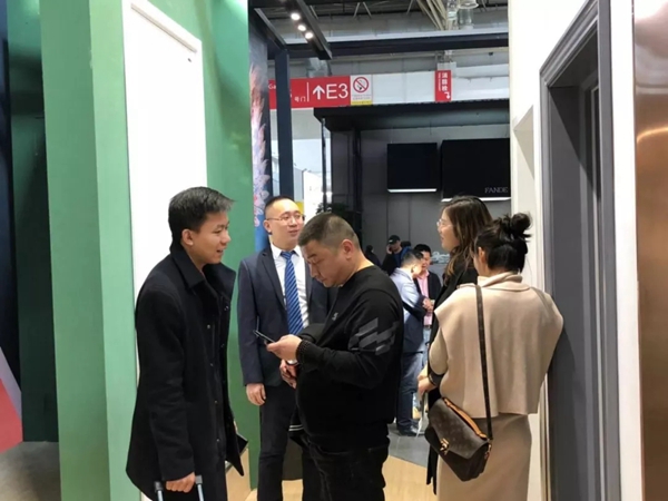 希格玛木门荣获“口碑十佳品牌”奖项,2019北京门业展E2-06B展位持续升温!