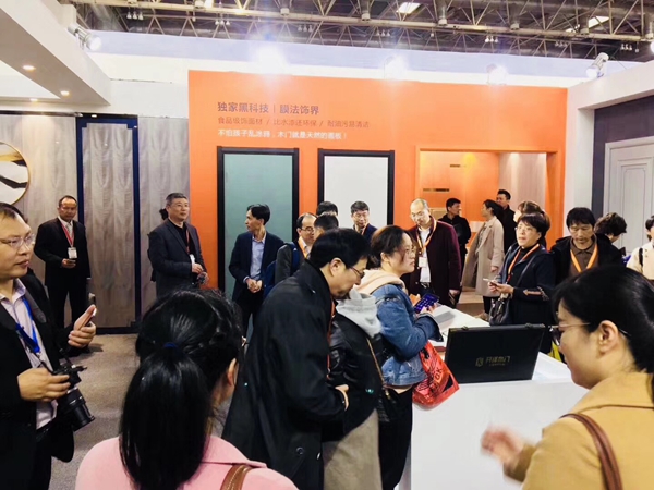 开洋木门“燃”动京城，北京国际门展圆满收官！下一站，上海见！