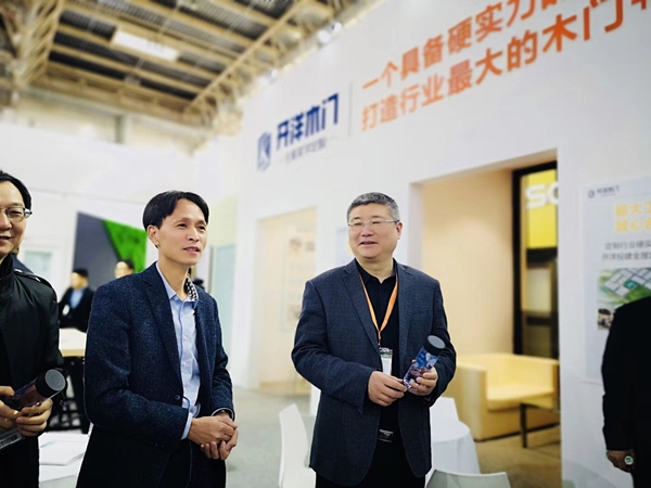 开洋木门“燃”动京城，北京国际门展圆满收官！下一站，上海见！
