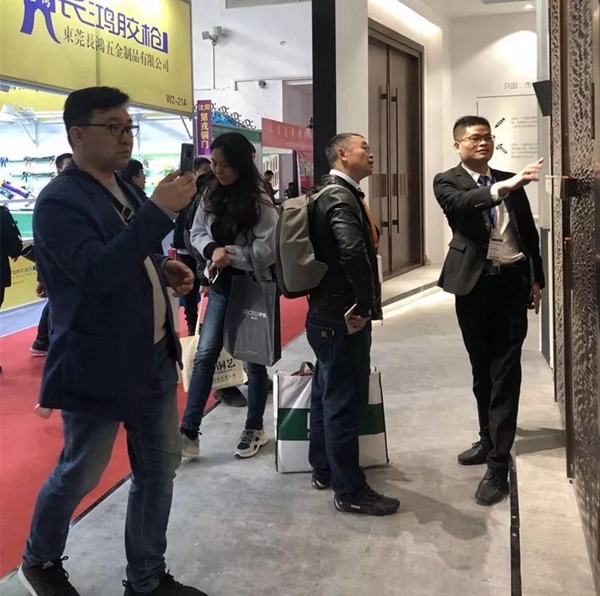 慕拉斯2019北京门业展大放异彩,现场好评如潮