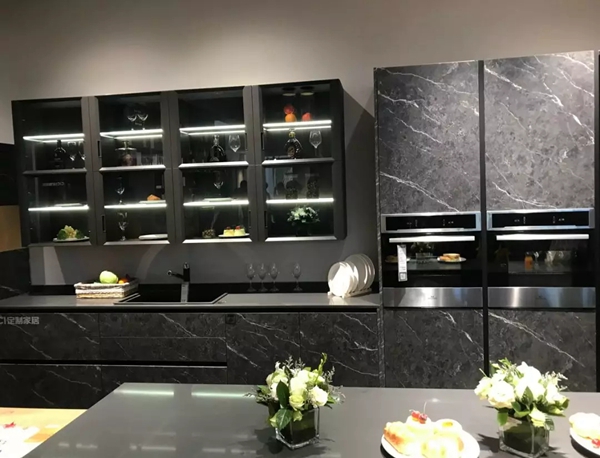 嘉禾整木邀您感受展会木门护墙板及全屋定制风采！