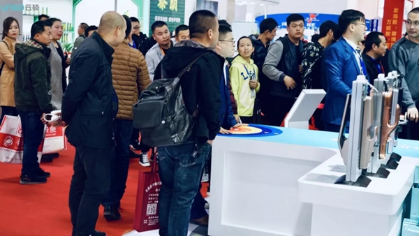 云硕智能锁携全线产品惊艳亮相2019北京门业展