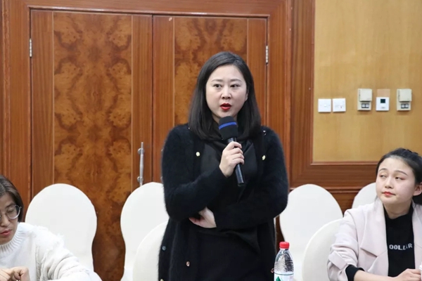 红宝石墙布第二季度工作会议河北站完美结束,服务团队双升级!