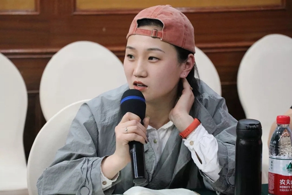 红宝石墙布第二季度工作会议河北站完美结束,服务团队双升级!