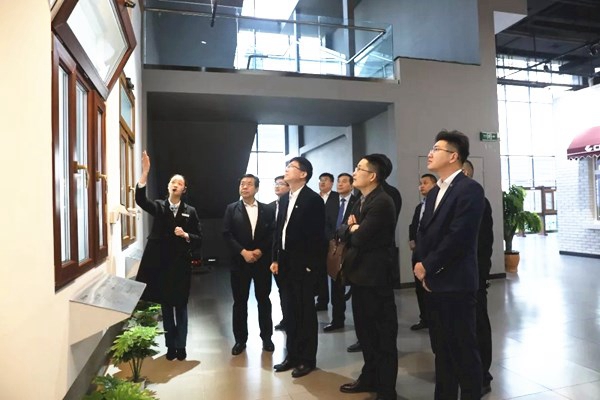 科饶恩门窗迎来河南五方建筑科技集团董事长崔国游一行莅临参观指导