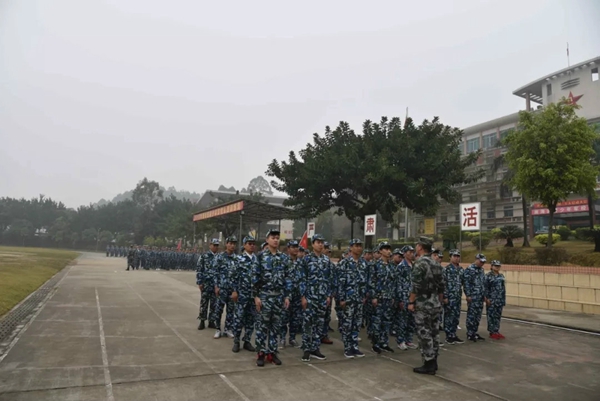 其邦门窗2019年执行力军事拓展特训圆满结束！