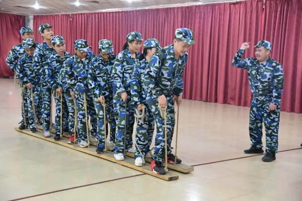 其邦门窗2019年执行力军事拓展特训圆满结束！