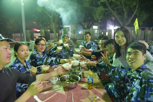 其邦门窗2019年执行力军事拓展特训圆满结束！