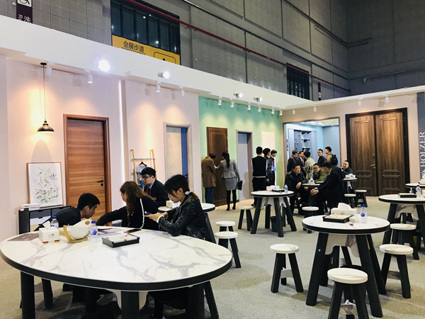 2019年中国建博会（上海）丨霍尔茨木门赵崇联：始终坚持做好产品