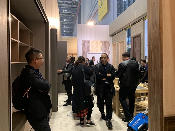2019年中国建博会(上海)丨金欧米木门戢新平:用心去改变每个人的生活