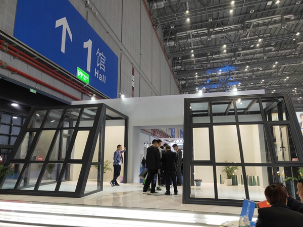 2019年中国建博会（上海）丨博仕门窗李海凤：把每一位博仕人当成自己的家人