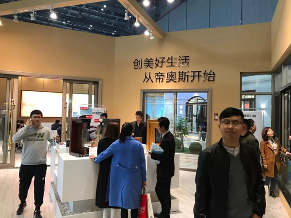 帝奥斯门窗携带静音新品隆重盛装出席上海建博会!