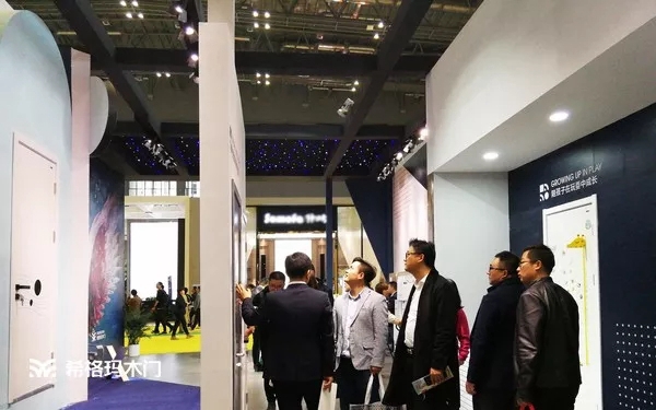 希格玛木门携全新智能产品盛装出席2019上海建博会!