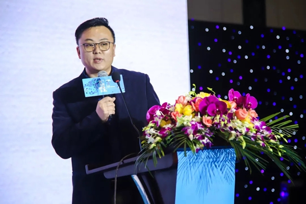 东威利木门荣获“2019中国木门+系统——金木匠”殊荣!