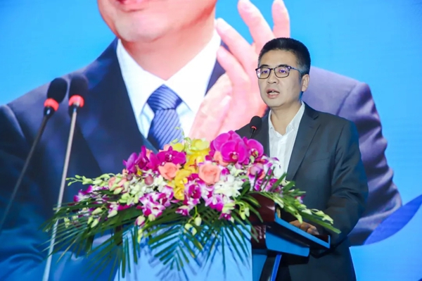 东威利木门荣获“2019中国木门+系统——金木匠”殊荣!