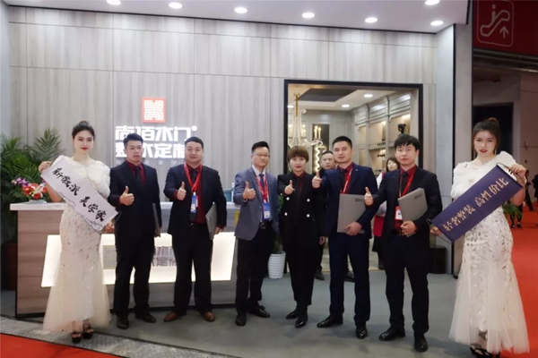 尚佰木门在中国建博会(上海)载誉而归，期待与您下次相约！
