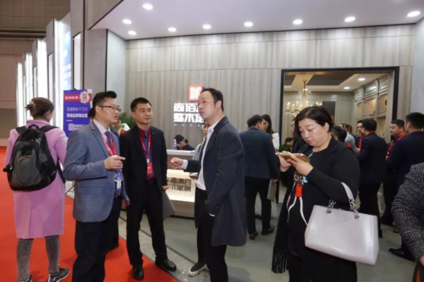 尚佰木门在中国建博会(上海)载誉而归，期待与您下次相约！